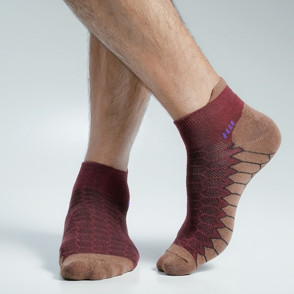 Maroon Color Premium Sports Ankle Socks [mb169-men-A-03mr]